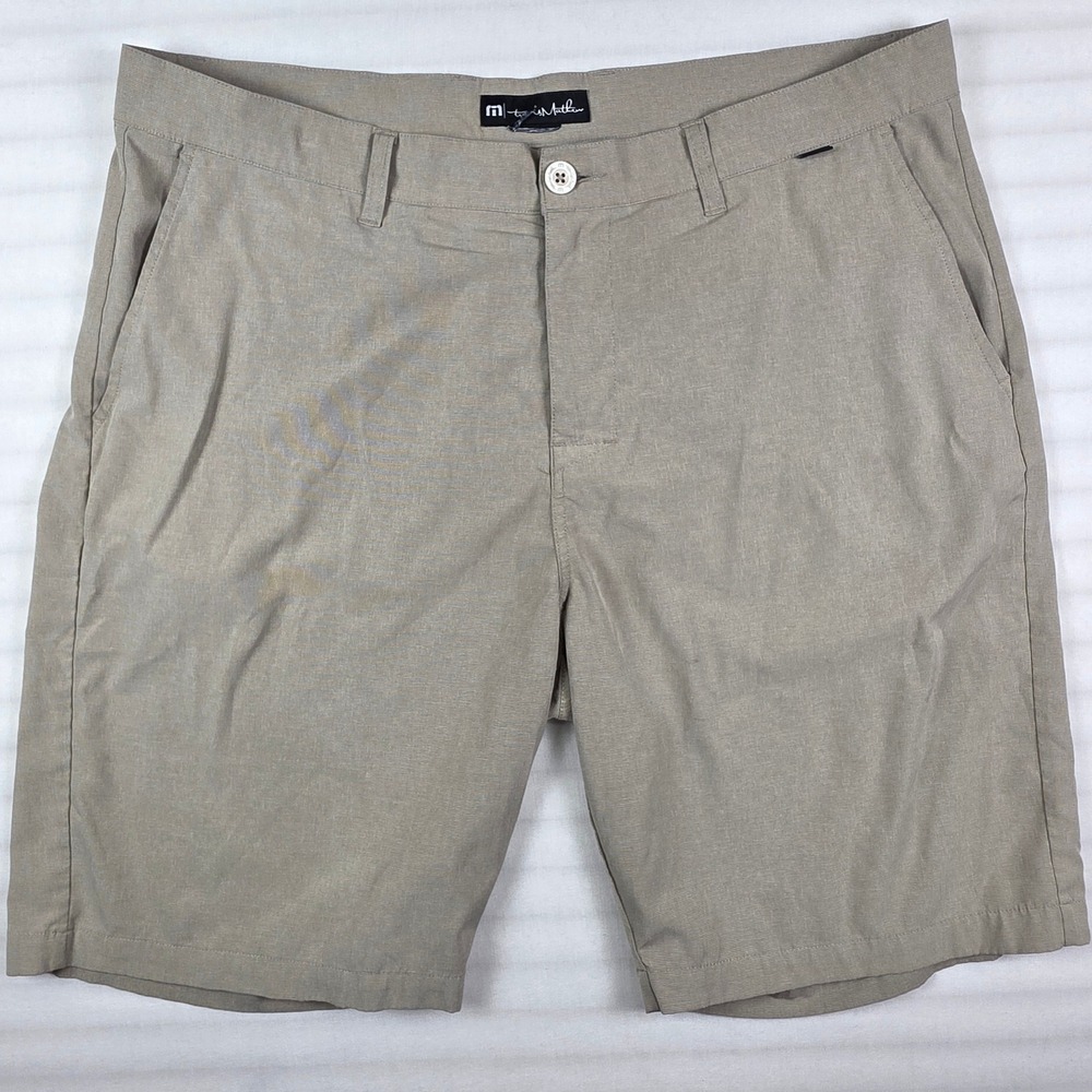 TravisMathew Golf Shorts Mens 40 Tan Khaki Performance Preppy Old Money Style